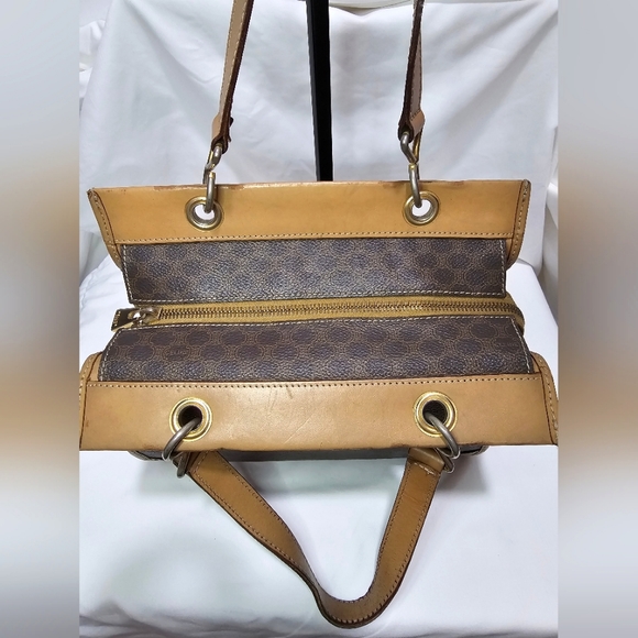 πHPπ Celine Paris Vintage Macadam Blason Leather Small Zipper Tote, RARE - Picture 4 of 9